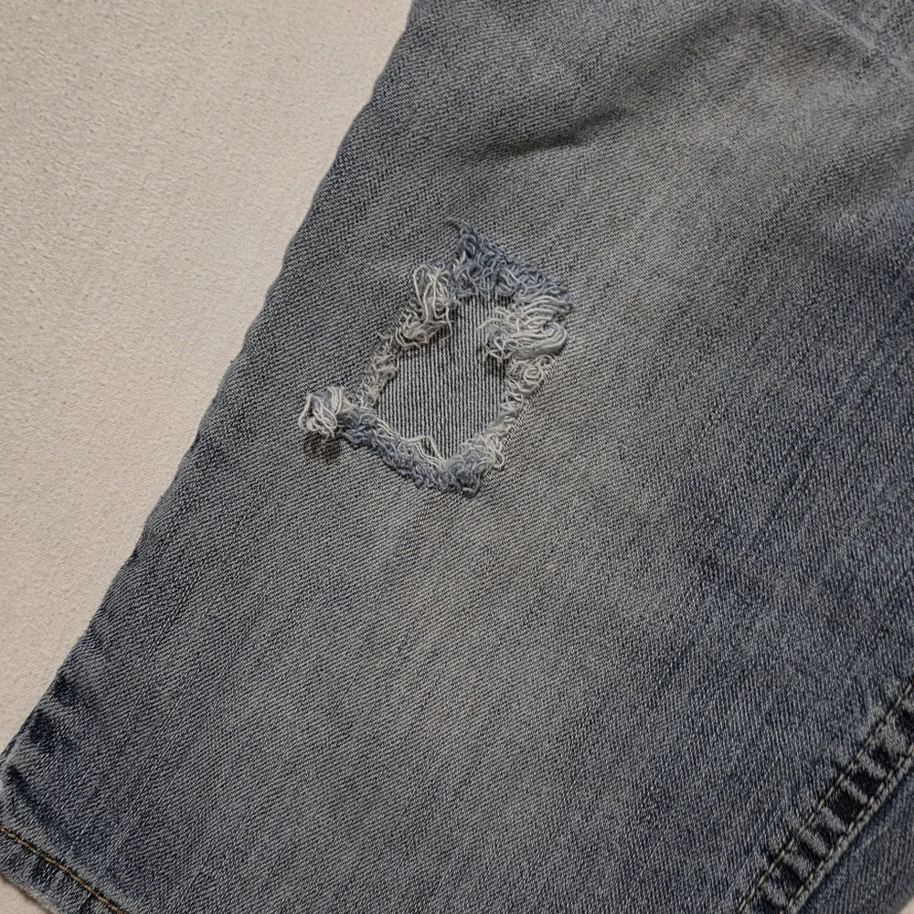 Silver Hillary Bermuda Denim Jean Shorts Fashion Distressing And Holes Low Rise